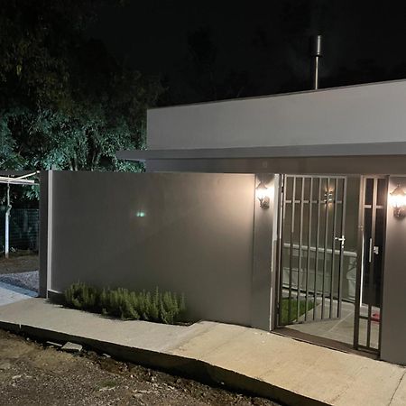 サンタ・クルス・ド・スル Casa Floratta - Proximo A Uniscヴィラ エクステリア 写真